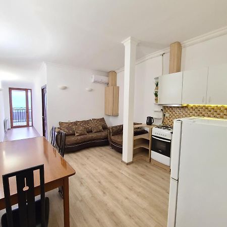 Flat With Balcony On Cascade Apartment Erevan Exterior foto