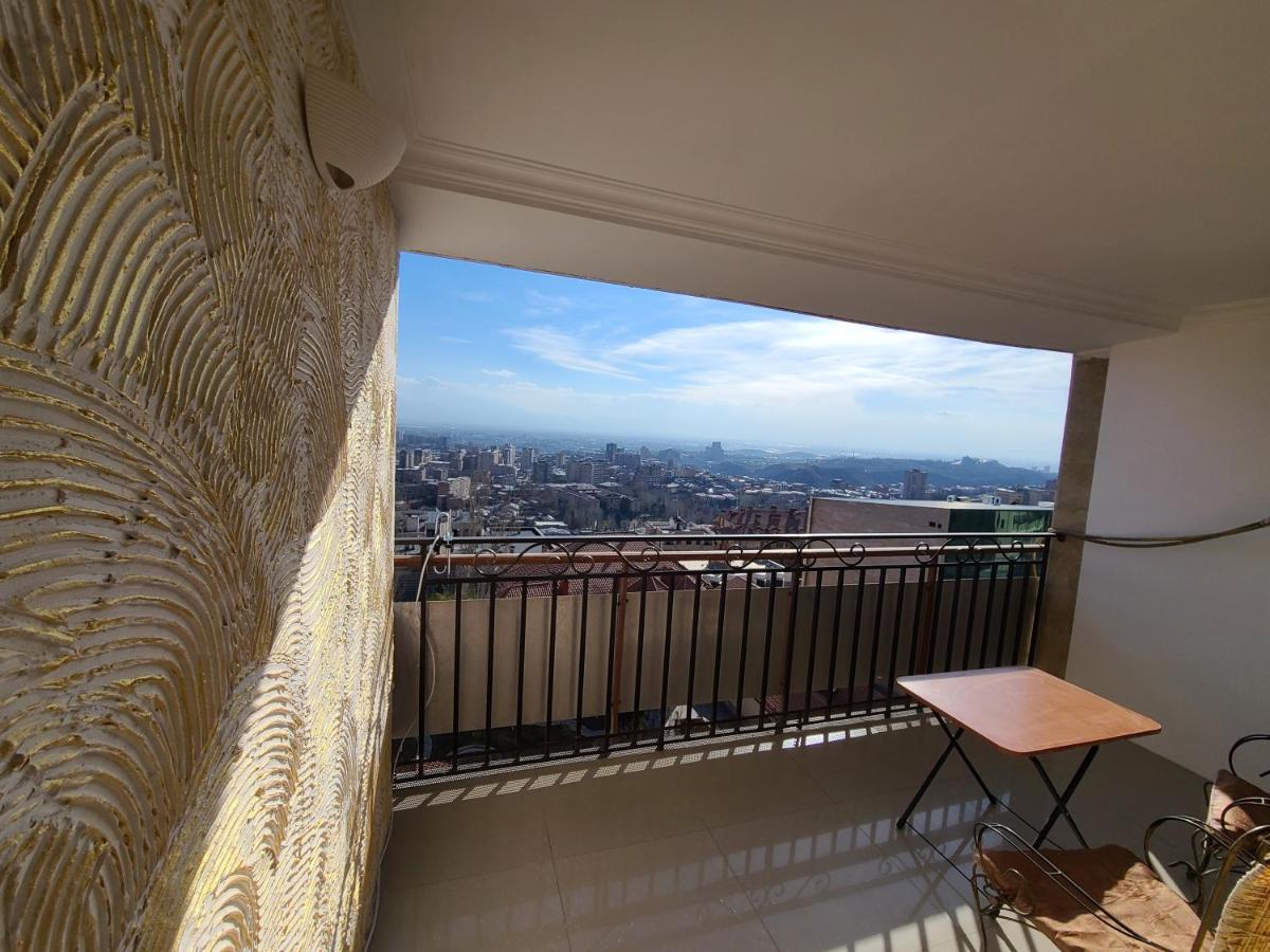 Flat With Balcony On Cascade Apartment Erevan Exterior foto